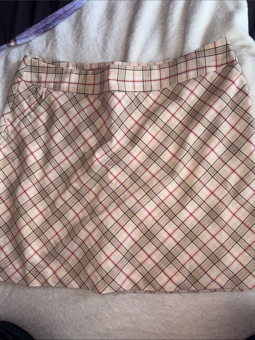Izod Beige Plaid Mini Skort with Red & Black Windowpane